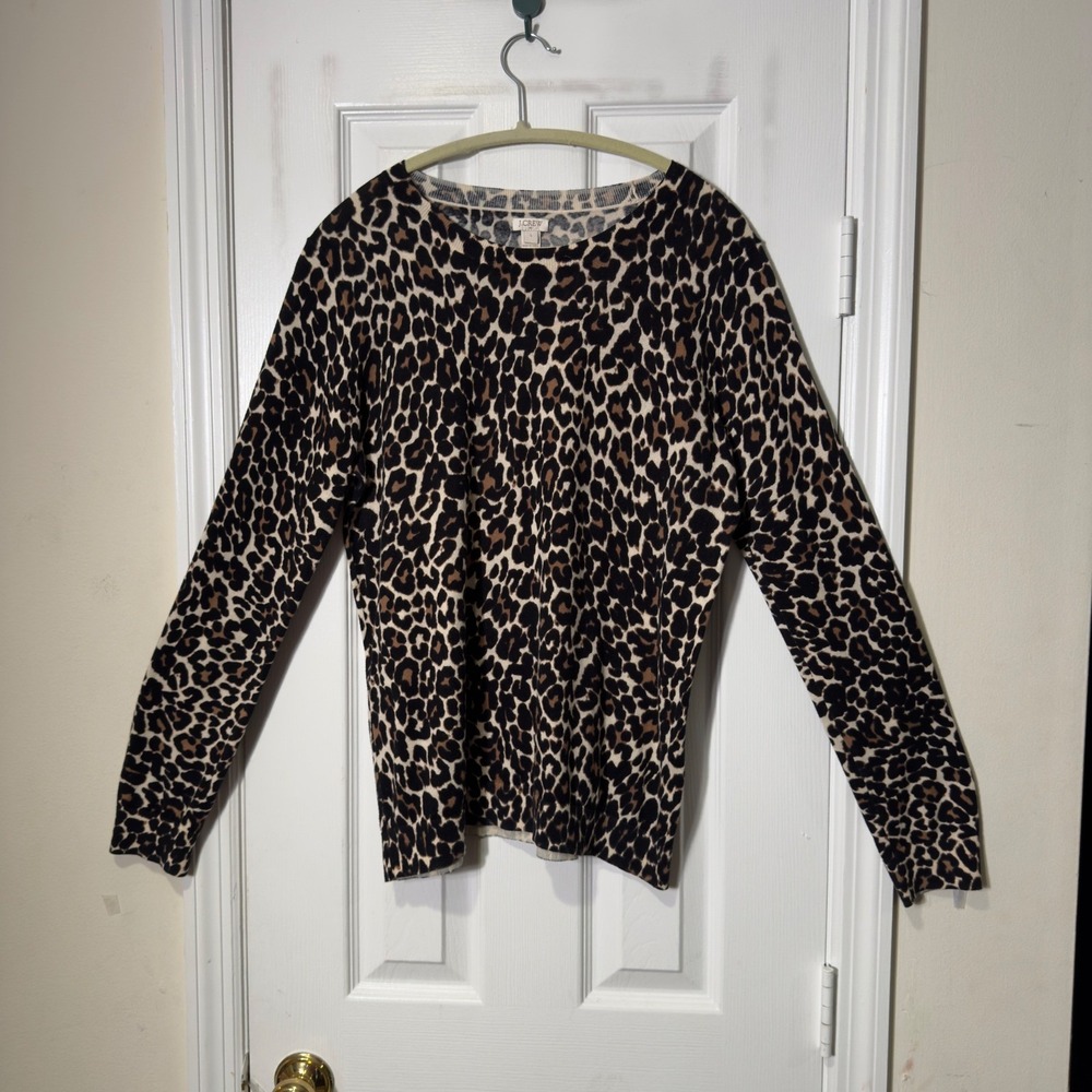 J. Crew Leopard Print Lightweight Sweater Women's Large Boatneck - Picture 2 of 4
